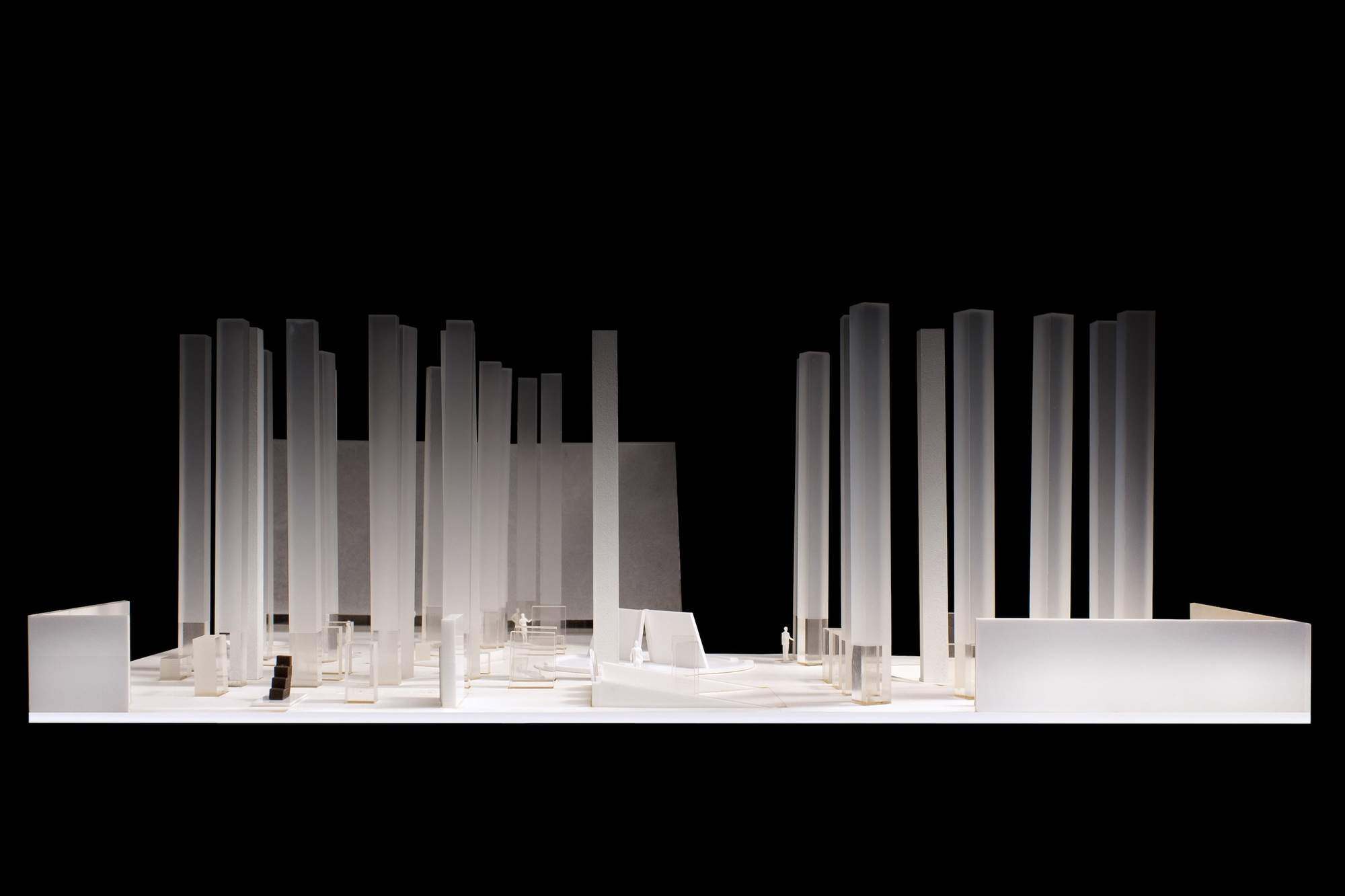 2025 年伊斯兰艺术双年展的场景设计 / OMA
