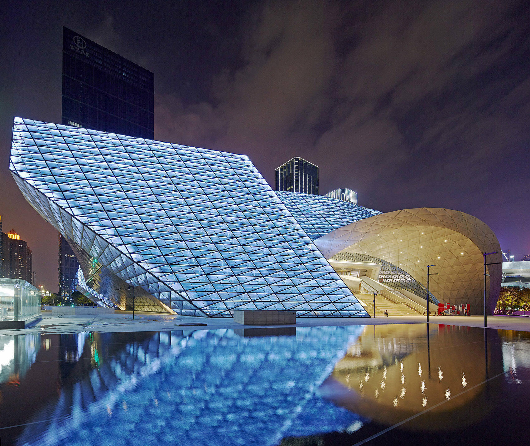 深圳市当代艺术与城市规划展览馆 / 蓝天组Coop Himmelb(l)au、ATELIER BRÜCKNER GMBH