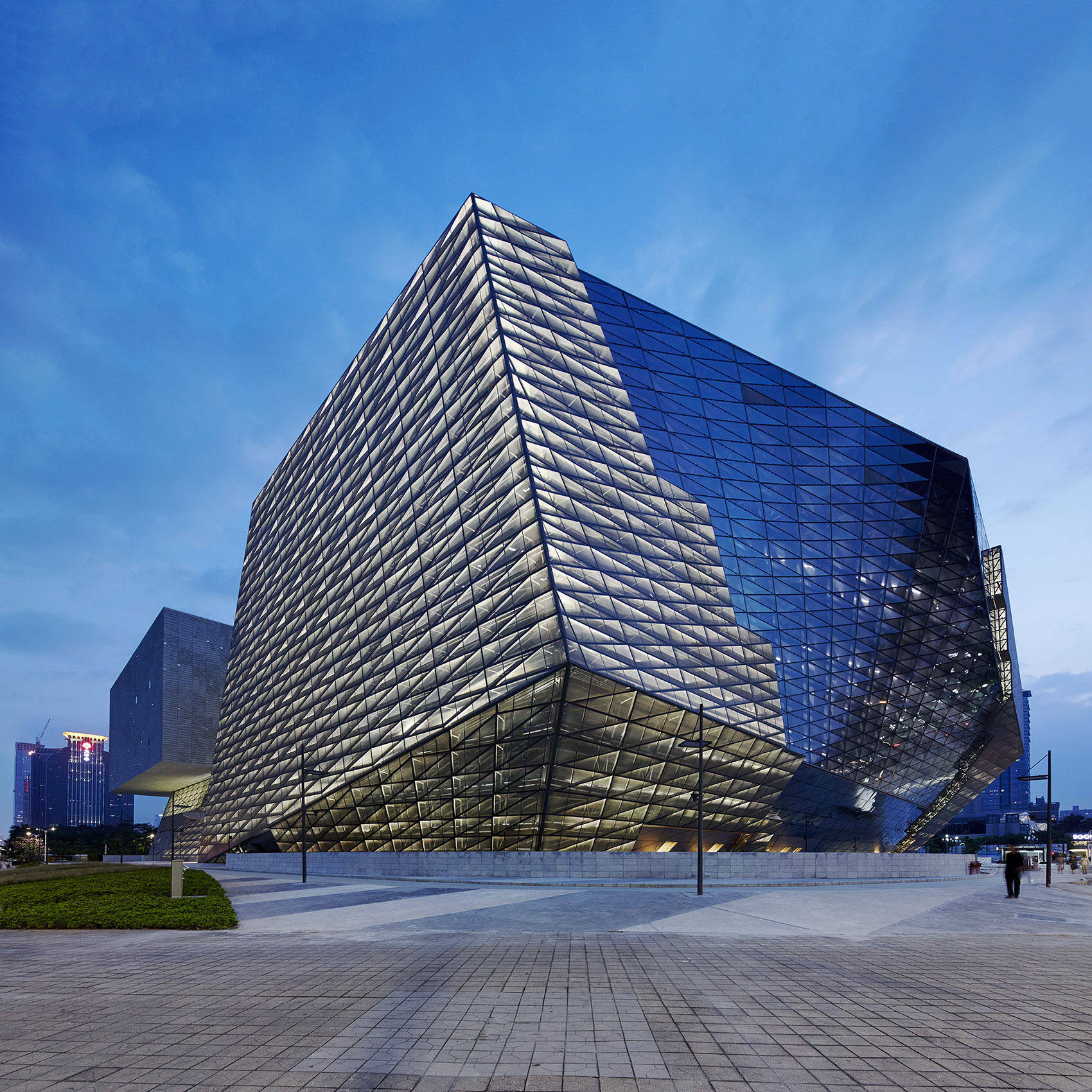 深圳市当代艺术与城市规划展览馆 / 蓝天组Coop Himmelb(l)au、ATELIER BRÜCKNER GMBH
