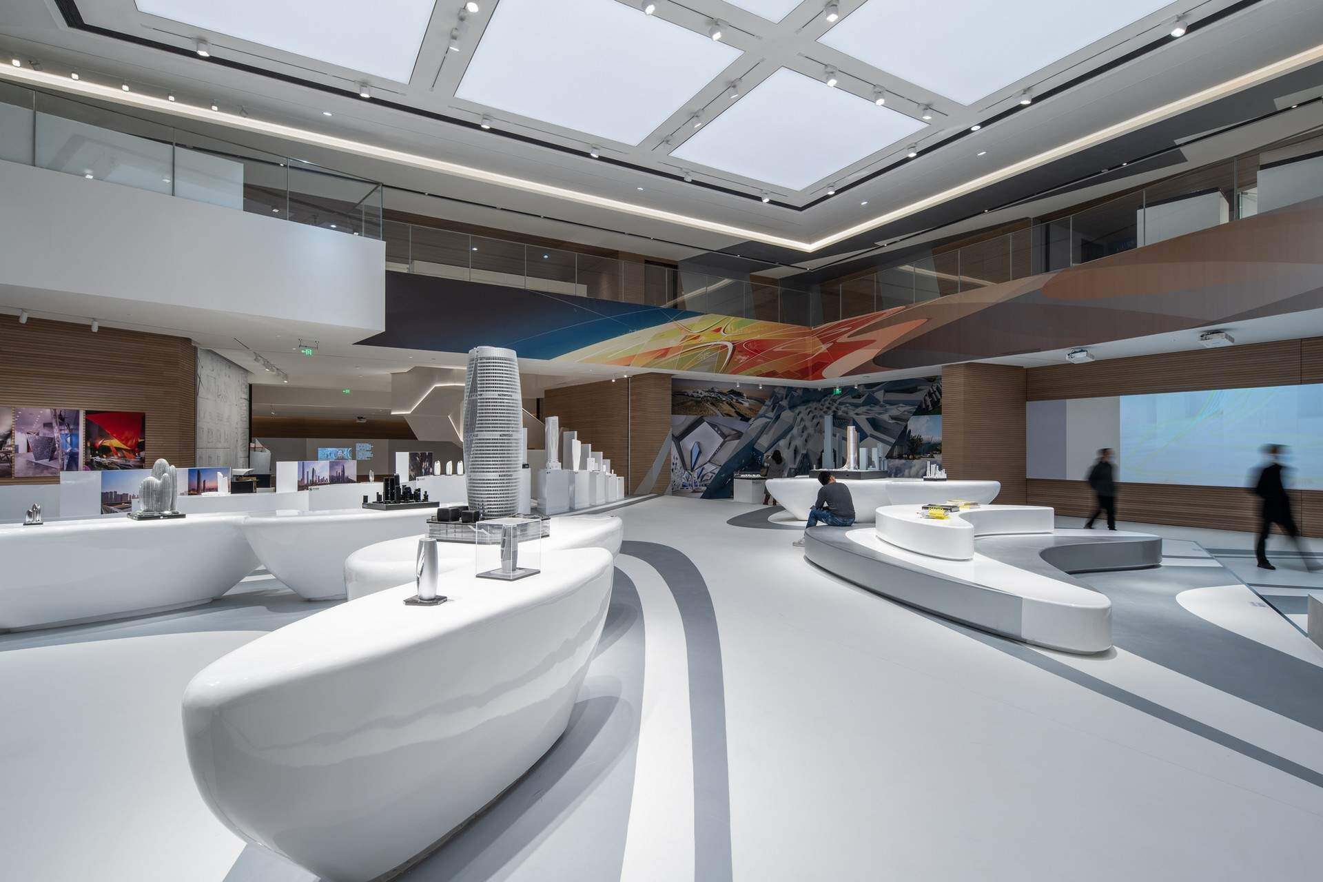 “未未来城市—Future Cities”特展亮相成都 / 扎哈·哈迪德建筑事务所