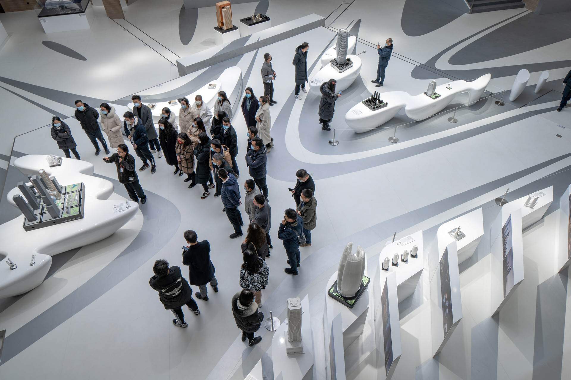“未未来城市—Future Cities”特展亮相成都 / 扎哈·哈迪德建筑事务所