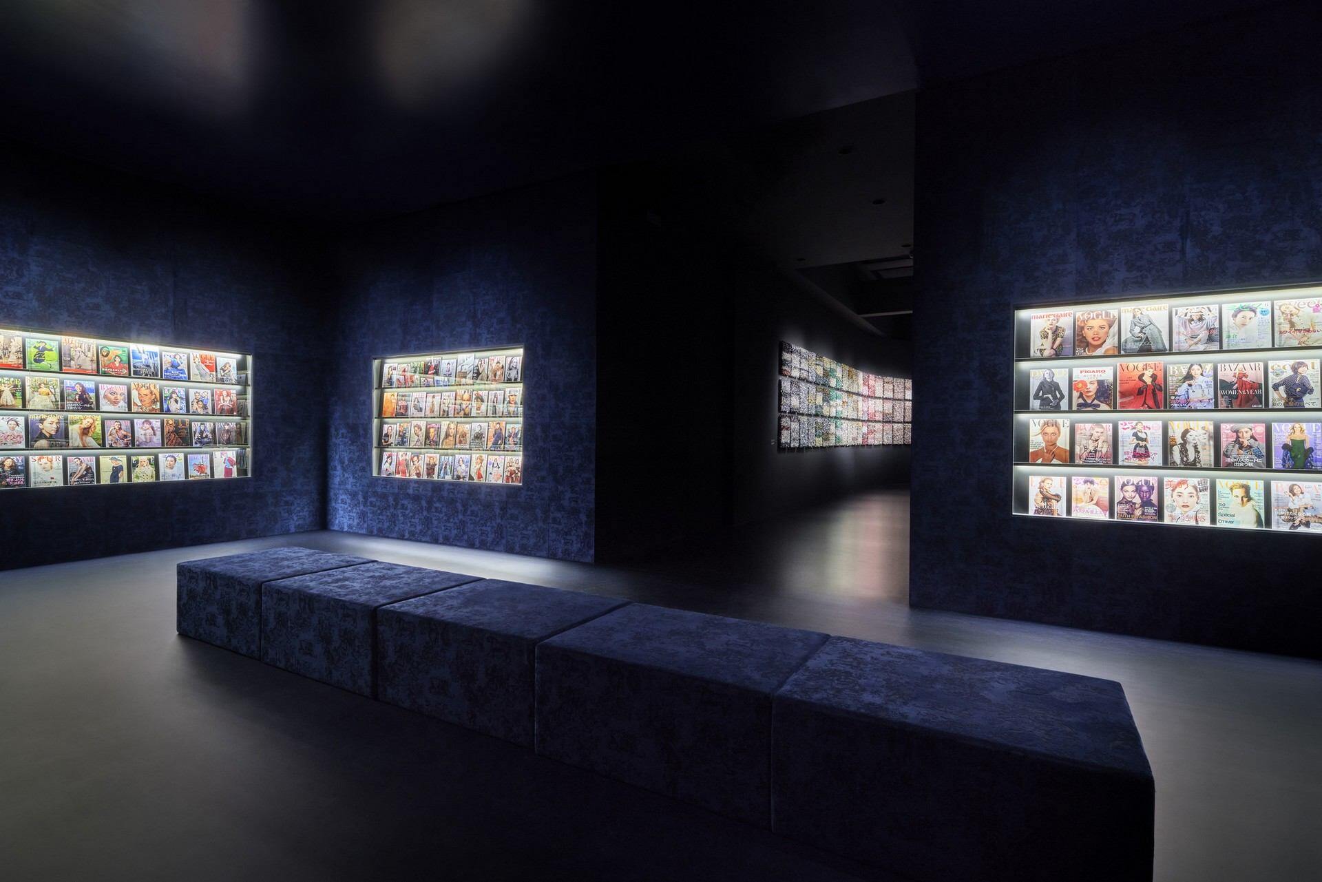 “克里斯蒂安·迪奥：梦之设计师”展览 / OMA