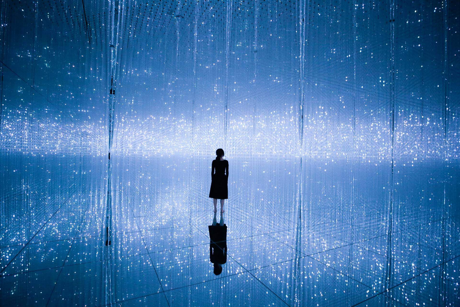 无穷无尽的水晶宇宙 / 澳门teamLab★超自然空间
