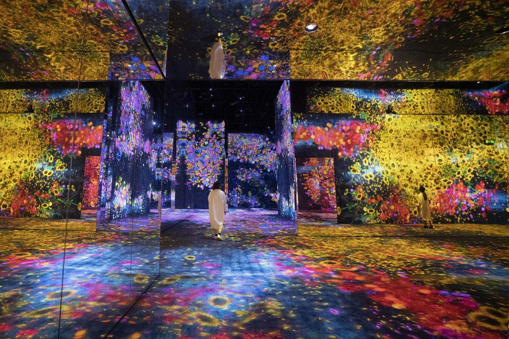 花与人的洼谷：迷失、沉浸与重生 / 澳门teamLab★超自然空间
